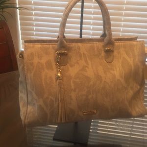 Donald Pliner handbag. Yolanda